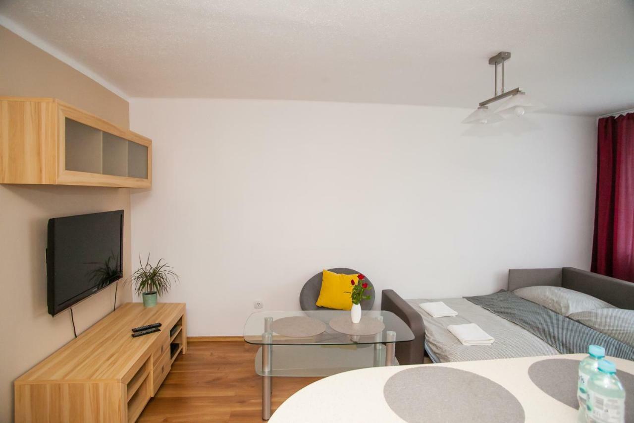 City Center Apartments 1 Maja Сувалки Экстерьер фото